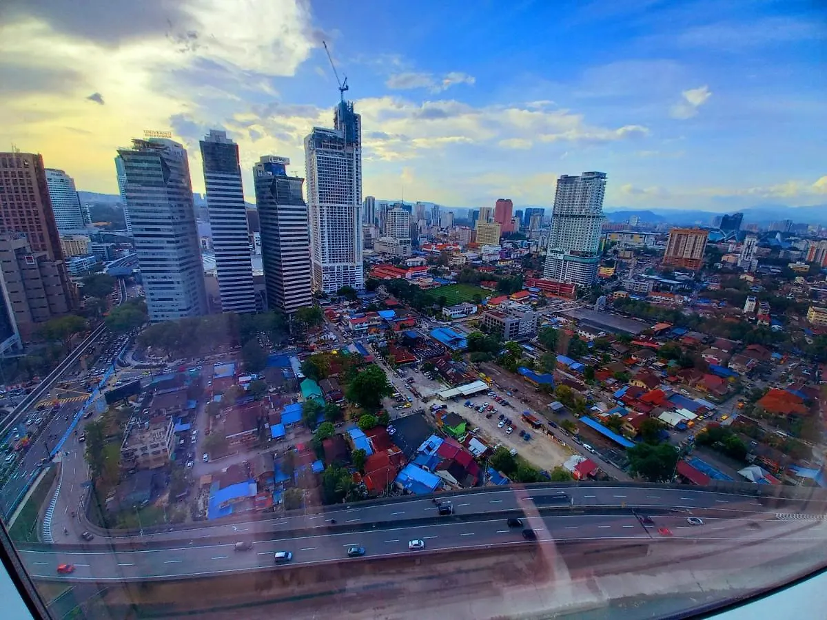 Yemala Suites At Platinum Klcc Куала-Лумпур
