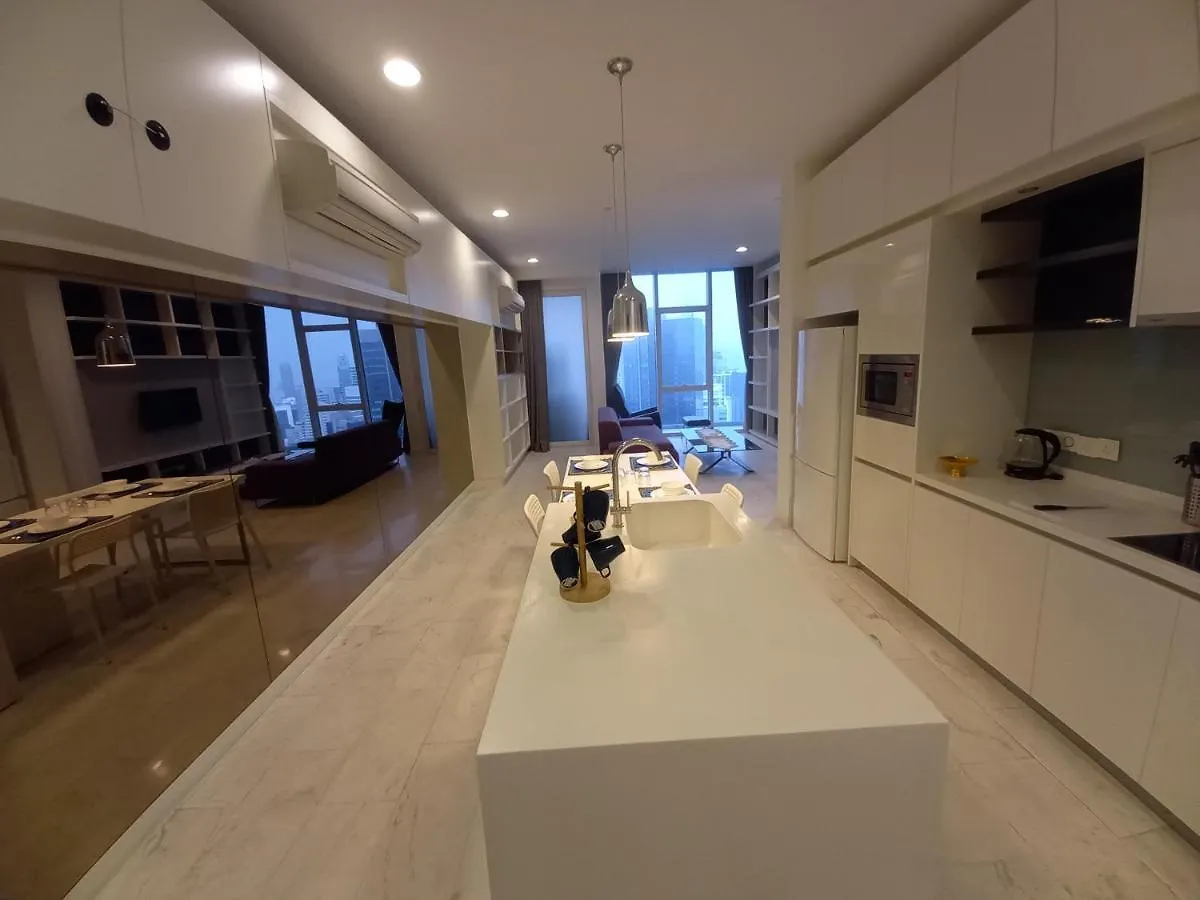 Yemala Suites At Platinum Klcc Куала-Лумпур Малайзия